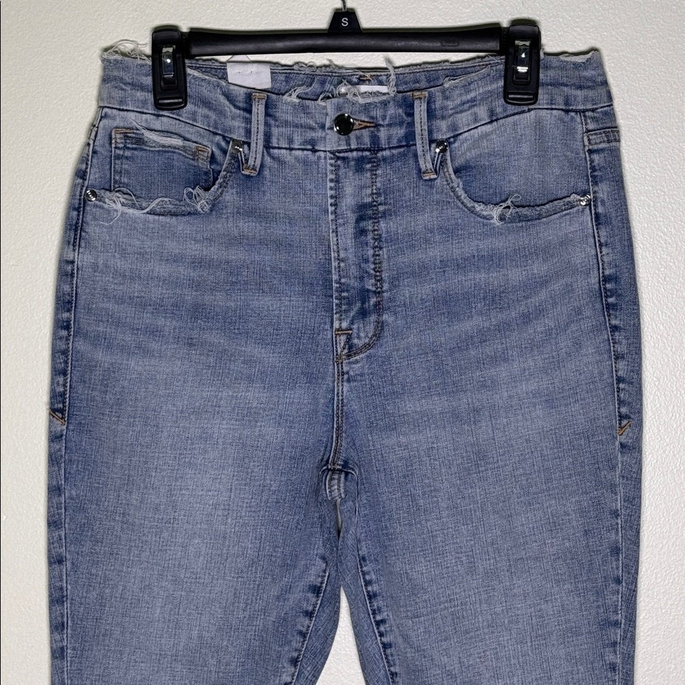 Good American Jeans - Picture 4 of 12